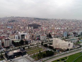 Emlakçı olmak için artık üniversite şartı aranacak