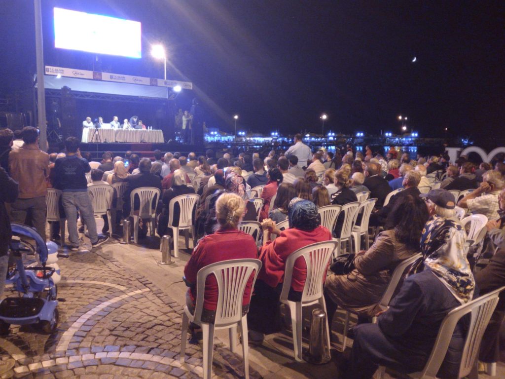 Silivri’de deprem paneline yoğun ilgi