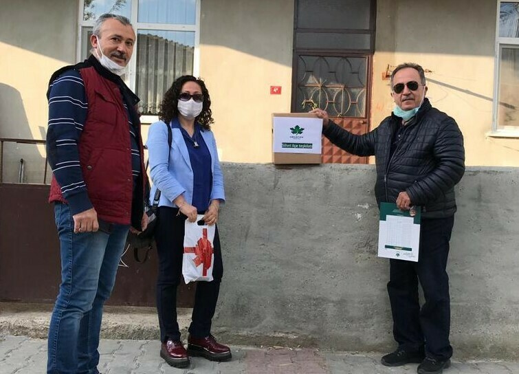 Gelecek Partisi Silivri İlçe Başkanlığı Ramazan Erzağı Dağıttı.