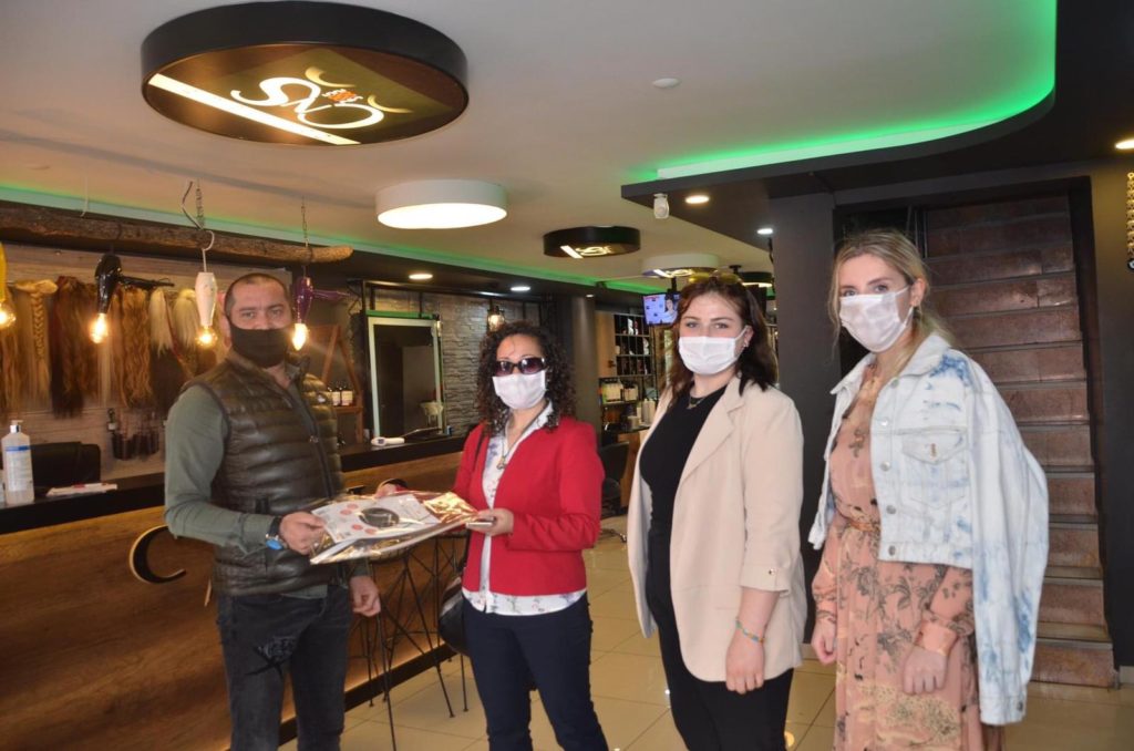Gelecek Partisinden Silivrili Kuaförlere Maske Desteği