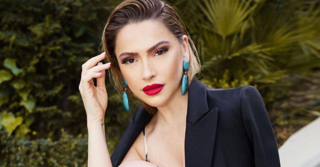 Hadise’den yeni pozlar