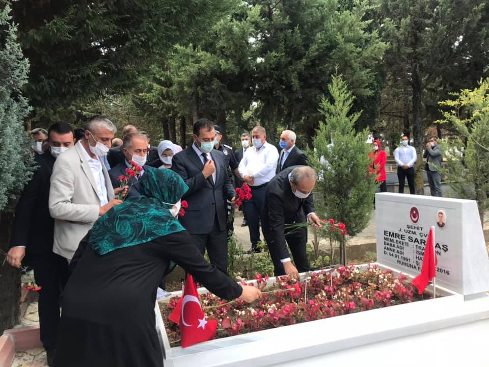 Silivri İlçe Protokolü Şehitliği ziyaret etti.