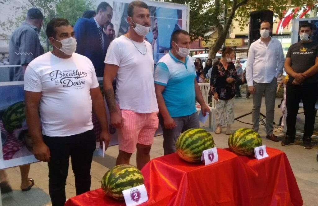 Karpuzlar Yarıştı