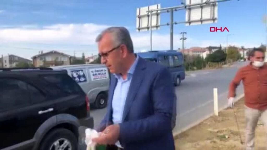 Keşan Belediye başkanı çöp topladı, atanlara sitem etti