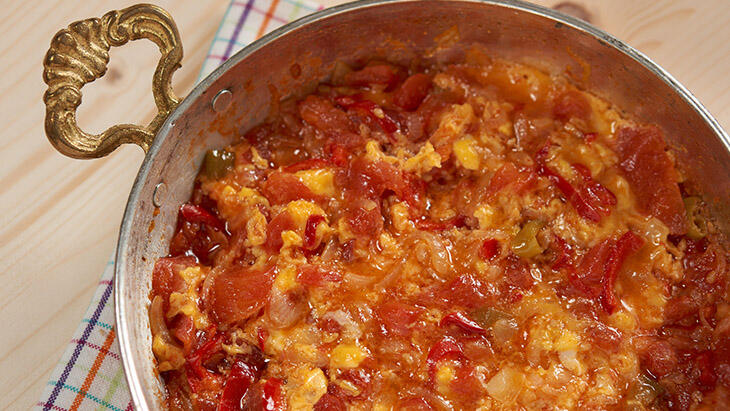 Menemen soğansız mı olur? Ustasından çakallı menemen tarifi