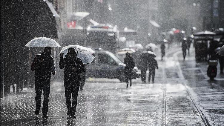 Meteoroloji’den Turuncu Alarm! İstanbul Başta Olmak Üzere 43 ile Fırtına ve Yağış Uyarısı