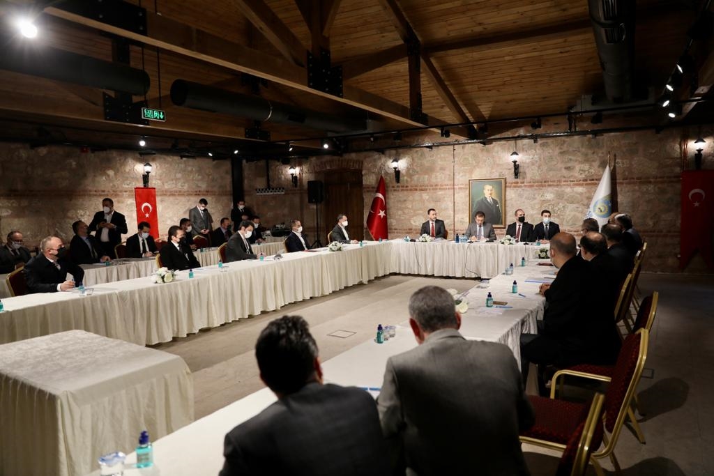 İmamoğlu: “Her ilçeye eşit hizmet”