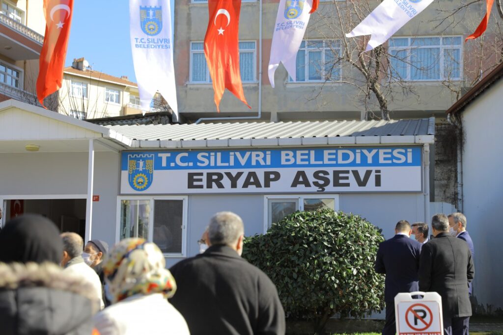 Silivri’de aşevi açıldı.