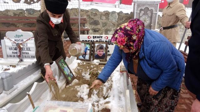 15’liler Derneğinden Eren Bülbül’ün annesine anlamlı ziyaret
