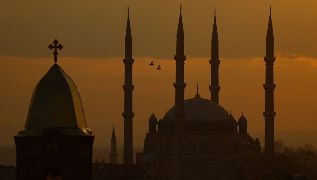 446 yıldır zamana meydan okuyor: Selimiye Camisi