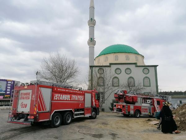 SİLİVRİ’DE CAMİNİN ELEKTRİK PANOSUNDA YANGIN