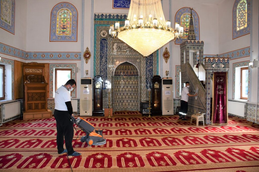 CAMİ VE MESCİTLER RAMAZAN AYINA HAZIRLANIYOR