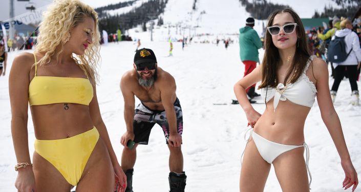 Sibirya’daki Grelka Fest 2021, kış sporları ile adrenalin severleri bir araya getirdi