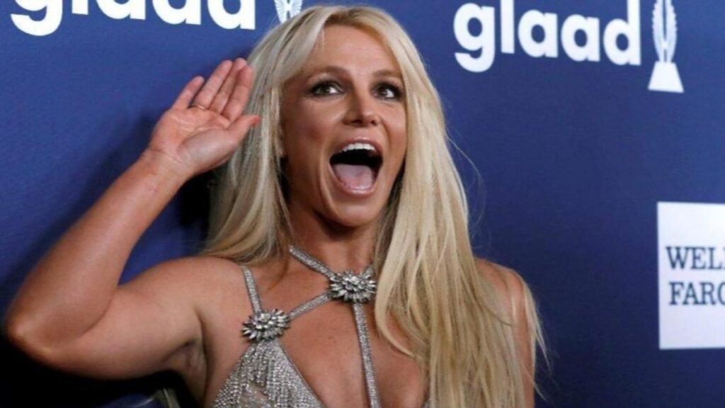 Britney Spears, çıplak fotoğraf paylaştı