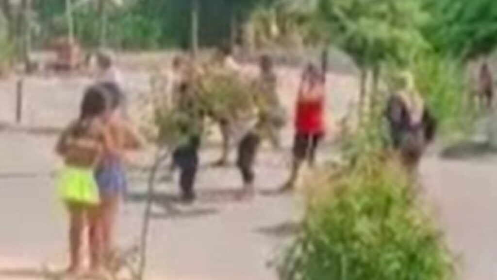 Silivri’de çocukların kavgasına aileler de karıştı