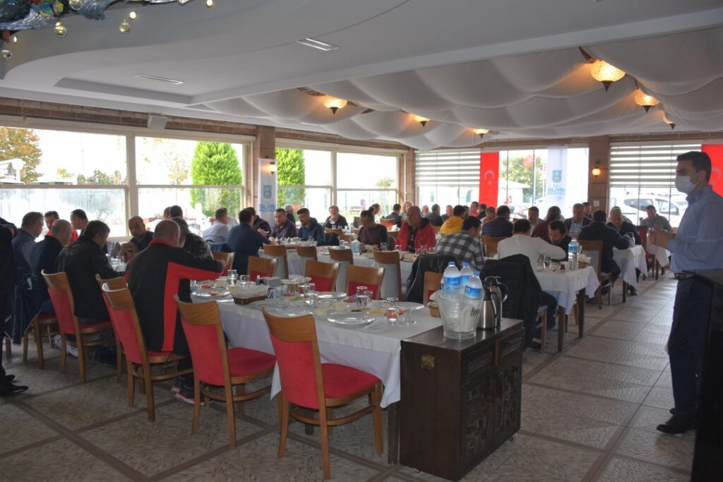 Amatör spor kulüplerinin yöneticileri bir araya geldi.