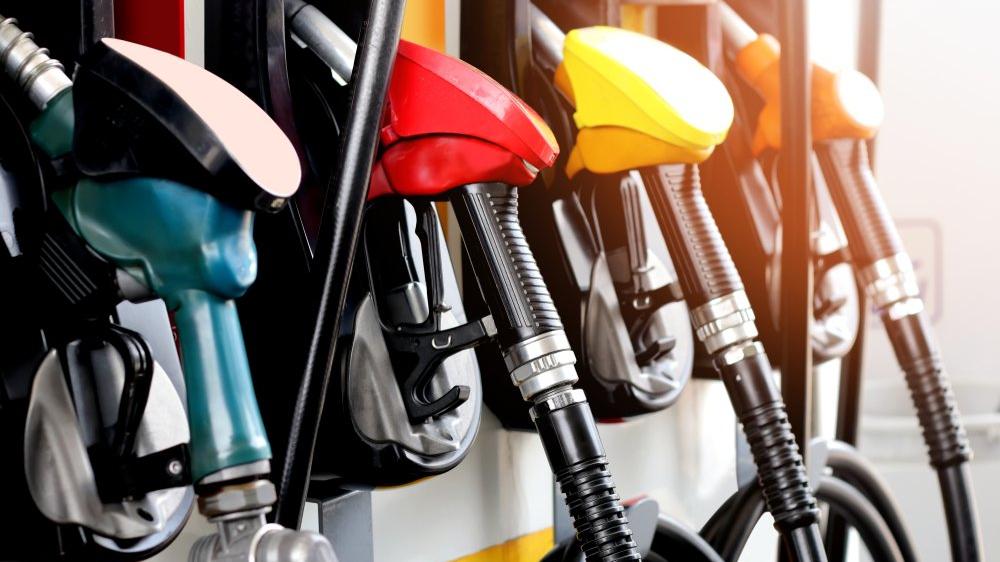 Benzine büyük zam yolda: 17 Aralık’tan itibaren geçerli olması bekleniyor!