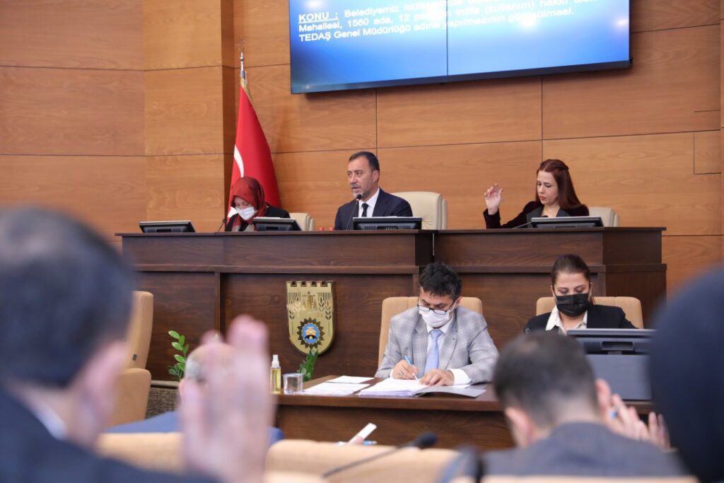 Yılmaz Silivri’ye yapılacak yatırımlar hakkında bilgi verdi.