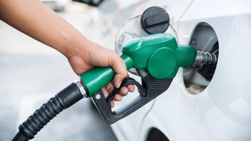 Benzin ve motorine büyük zam