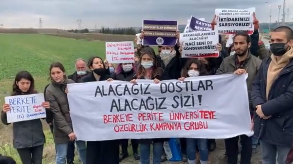 Boğaziçi öğrencileri Silivri’de: ‘Alacağız dostlar alacağız sizi’