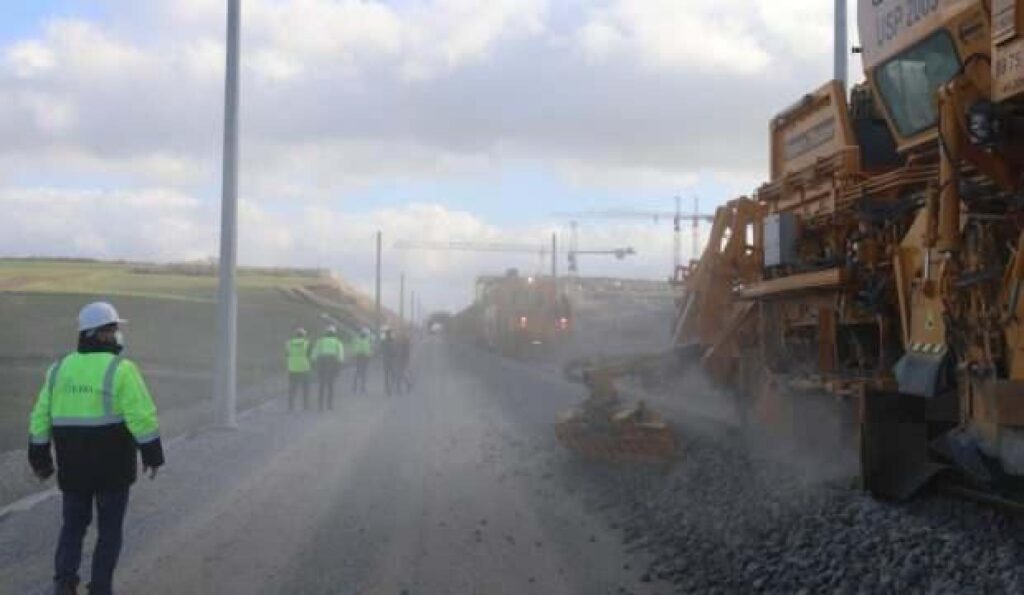 İstanbul-Edirne arası 1 saat 35 dakikaya inecek