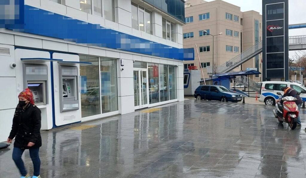 Silivri’de banka şubesinde soygun girişimi