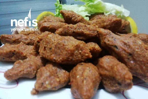Çiğ Köfte (Domatesli)