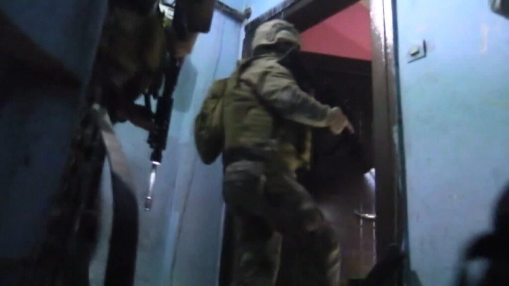 Silivri’de 93 kaçak göçmen yakalandı