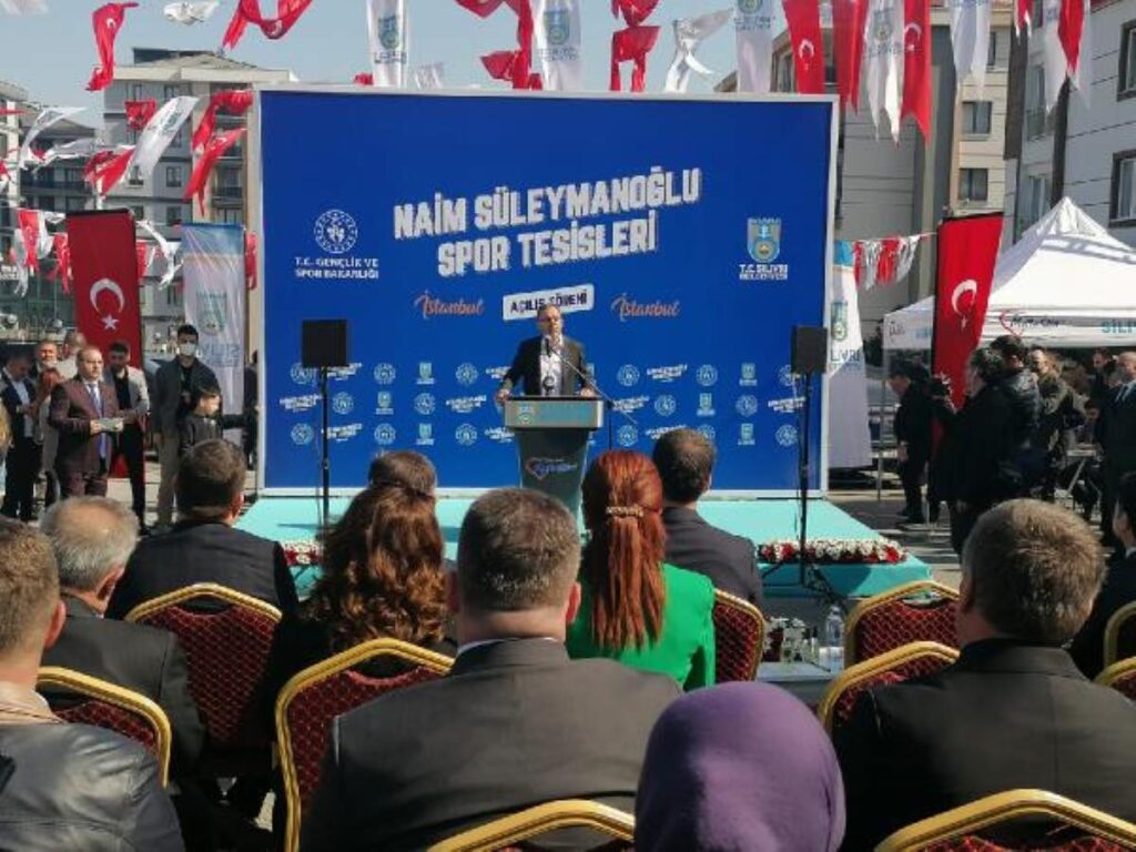 Silivri’de Naim Süleymanoğlu Spor Kompleksi’nin açılışı yapıldı