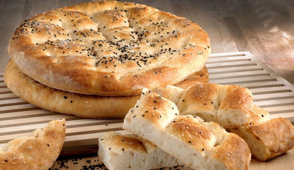 Evde Ramazan Pidesi Nasıl Yapılır? Ramazan Pidesi Malzemeleri ve Evde Ramazan Pidesi Tarifi…