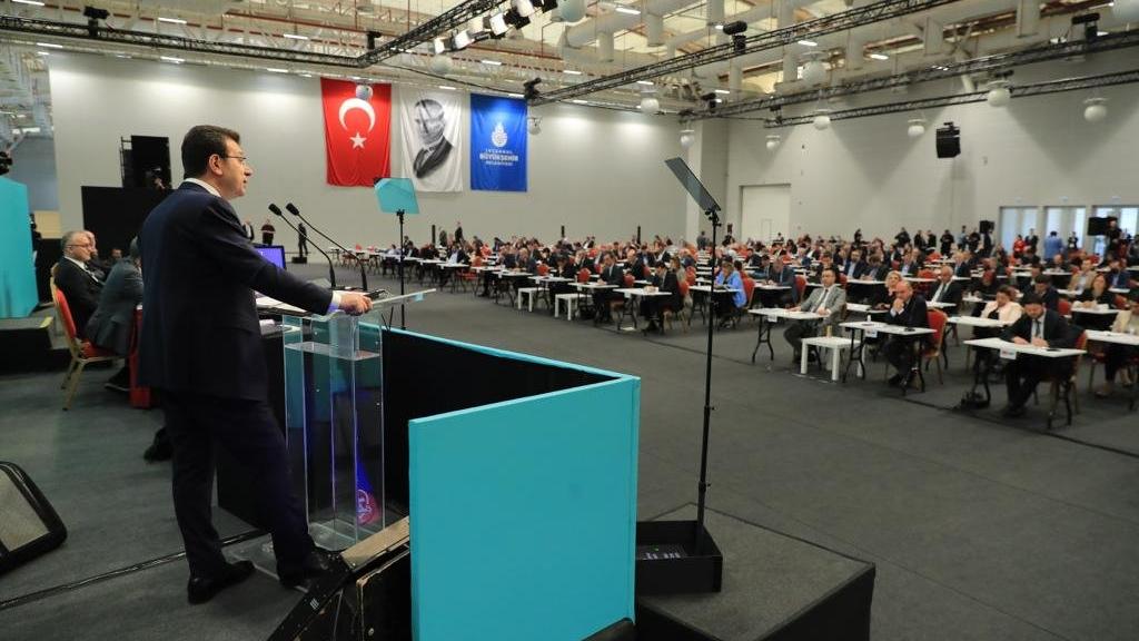 İBB Meclis’inde sert tartışmalar!