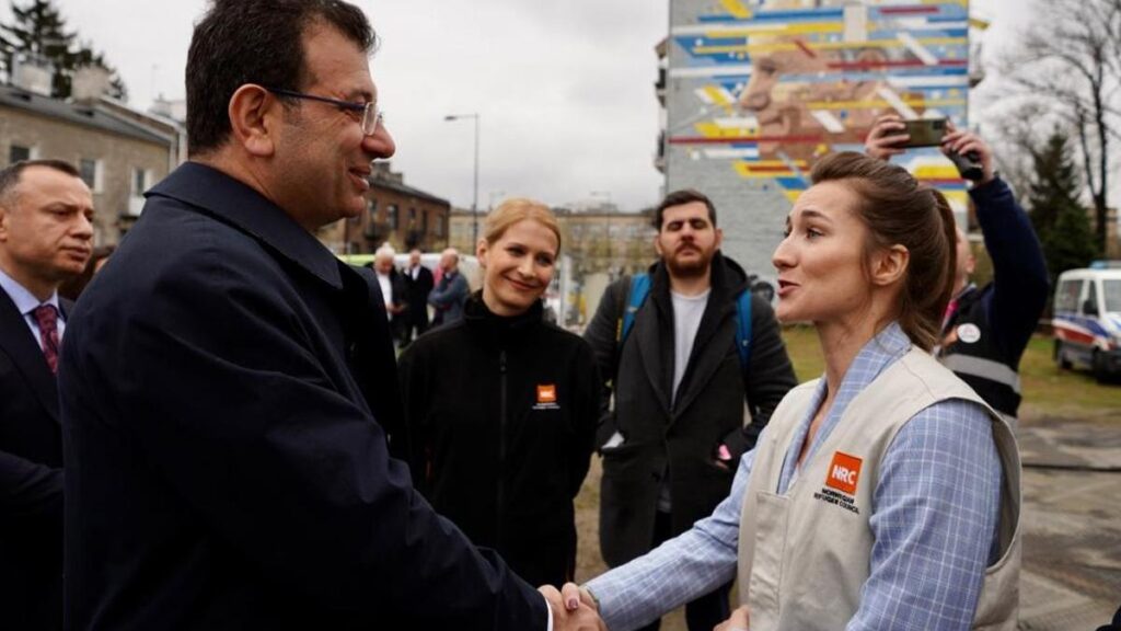 İmamoğlu Varşova’da… İBB’nin TIR’ları Varşova ve Köstence’ye ulaştı