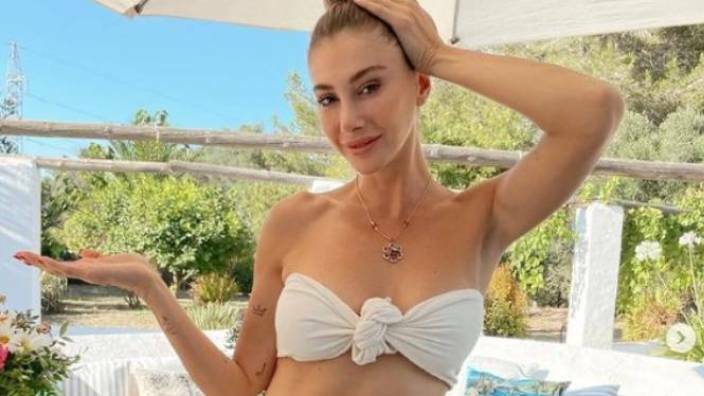 Şeyma Subaşı’nın üstsüz fotoğrafına düştüğü not tartışma çıkardı
