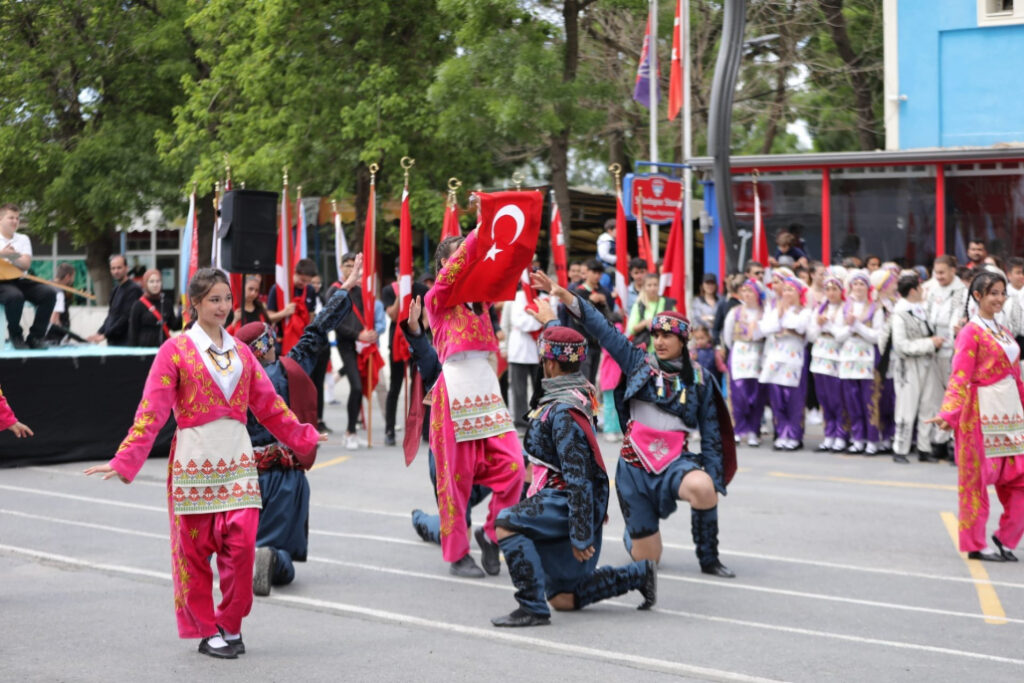 Silivri’de 19 Mayıs Resmi Törenle Kutlandı