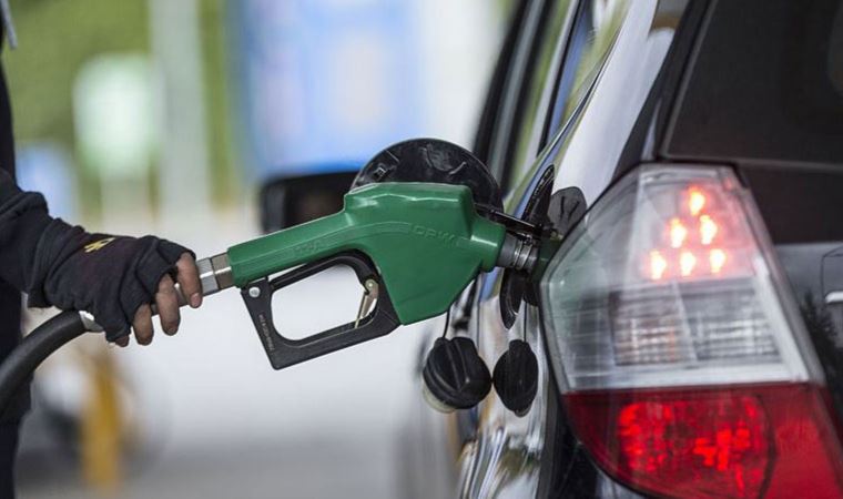 Benzine ve motorine büyük zam geliyor