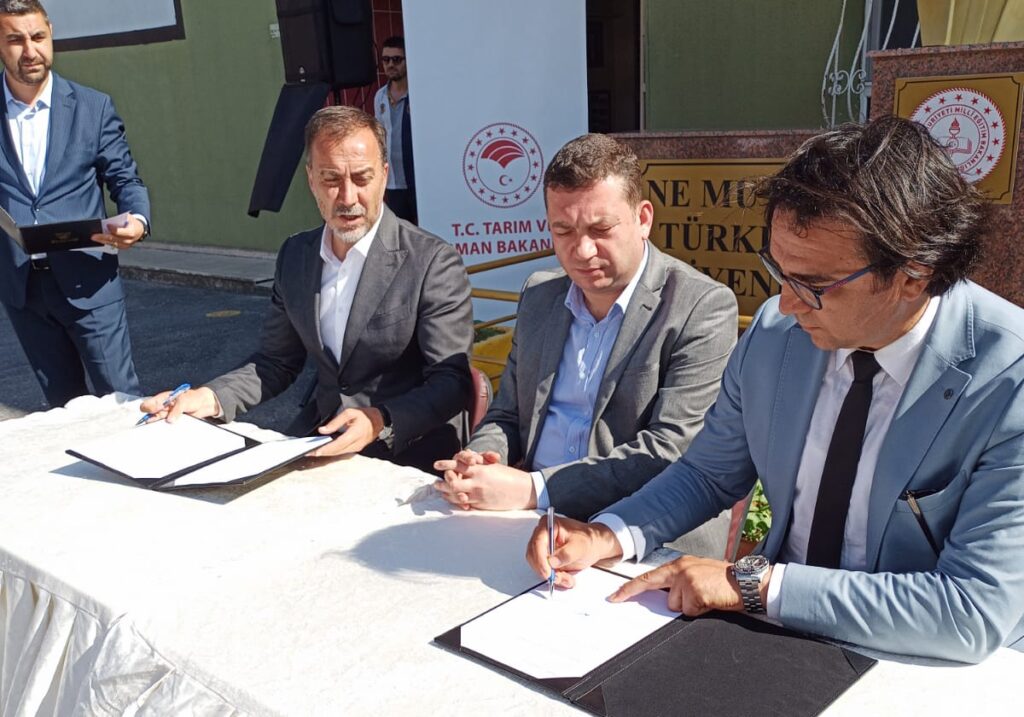 Hayvanlara yönelik ücretsiz aşı protokolü imzalandı.