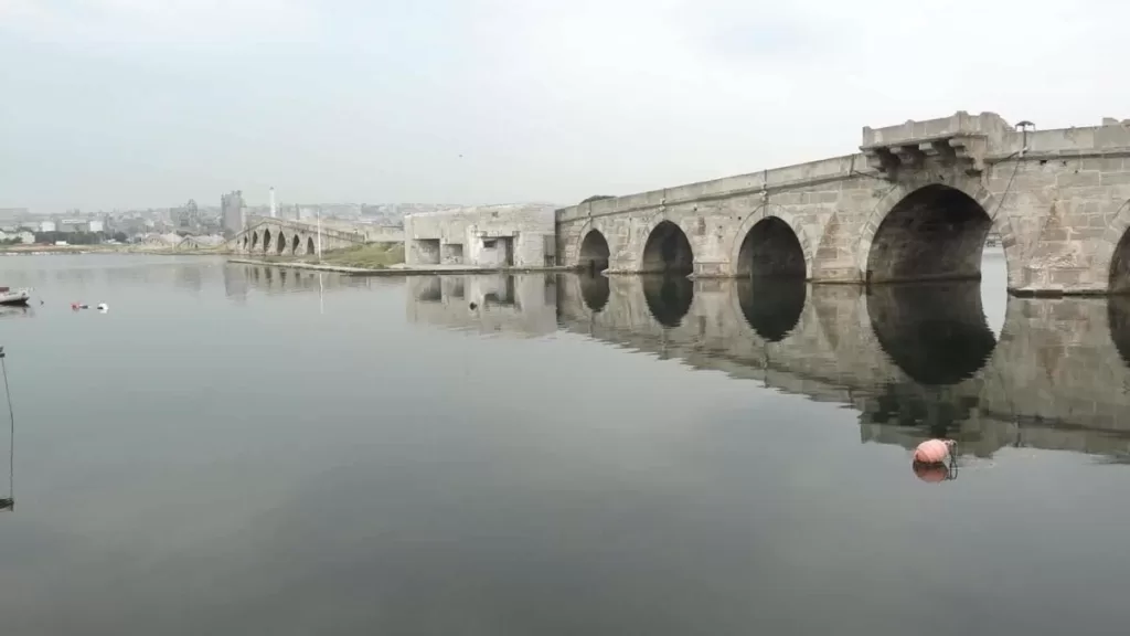 Akgün: “5’in Üzerinde Bir Deprem Olursa Bu Köprü Yıkılacak”