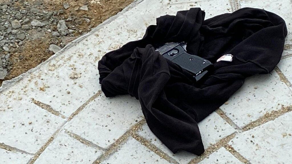 Silahla TikTok videosu çeken çocuk kendini vurdu
