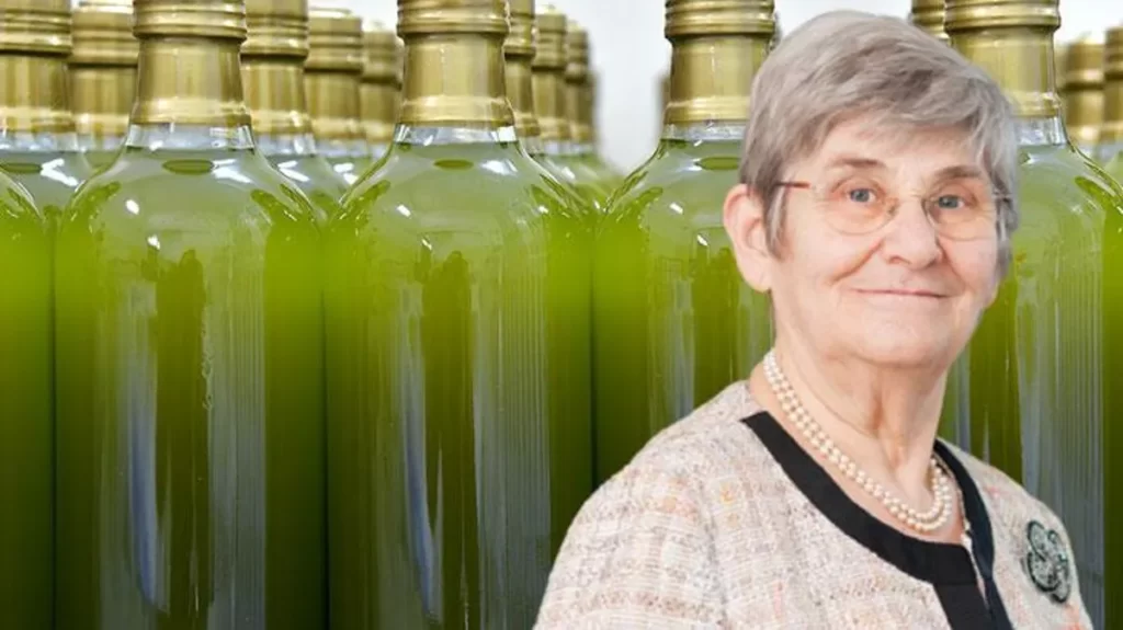 Prof. Dr. Canan Karatay “Ömrü uzatıyor” diyerek tavsiye etti! Zeytinyağını alıp, evinizin baş köşesine koyun
