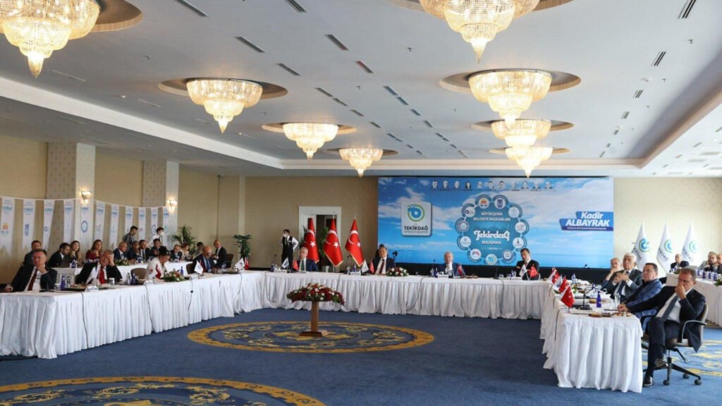 CHP’li 11 başkandan Tekirdağ’da ortak açıklama…