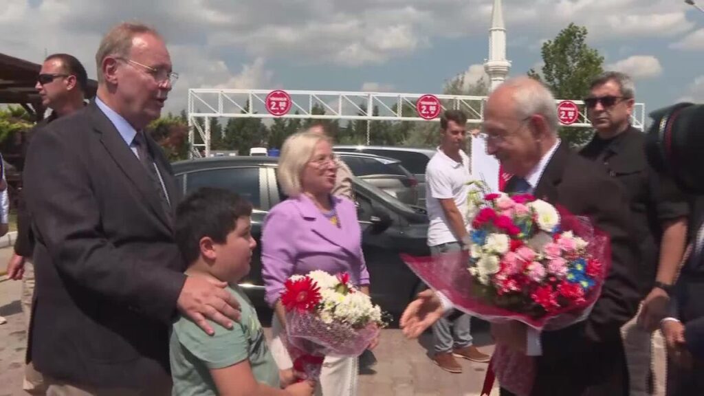 Kılıçdaroğlu, Tekirdağ Büyükşehir Belediye Başkanı Kadir Albayrak’ı Yeni Makamında Ziyaret Etti