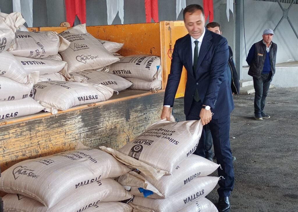 Beyciler ve Çayırdere’de Yerli Tohumluk Arpa Dağıtım Töreni yapıldı.