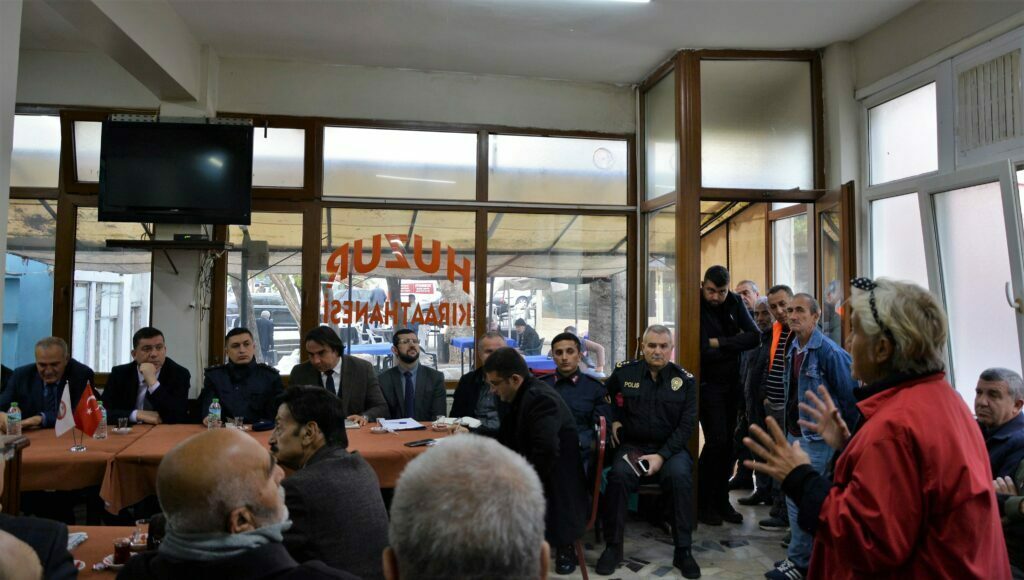 Toğan, ziyaretlerine devam ediyor.