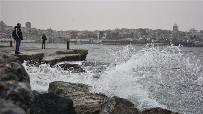 İstanbul Emniyeti’nden fırtına uyarısı