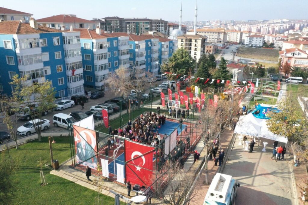 Silivri’de Şehit Öğretmenler Parkı açıldı.