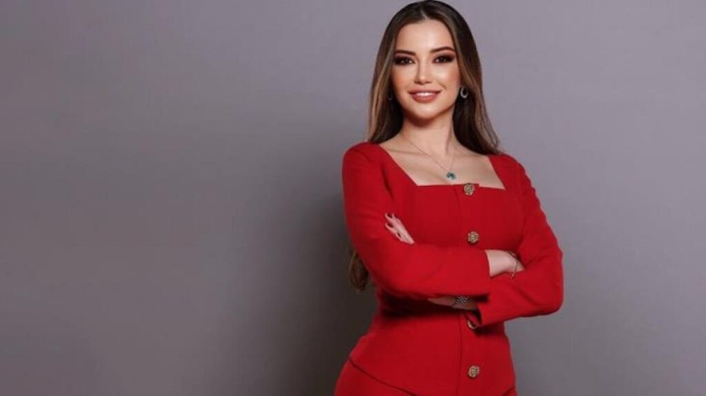 Hürrem’i örnek göstererek “Pamuğa bu yağı damlatıp cinsel organınıza koyun” diyen Esra Ezmeci’ye tepkiler çığ gibi