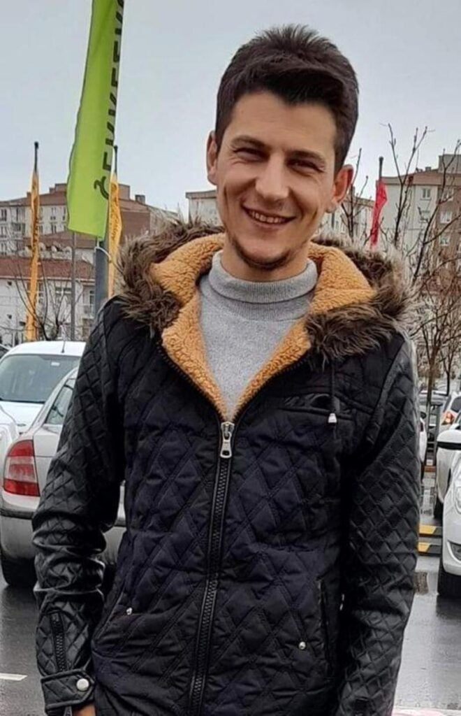 “İşe gidiyorum” diyerek evden ayrılan gençten haber alınamıyor