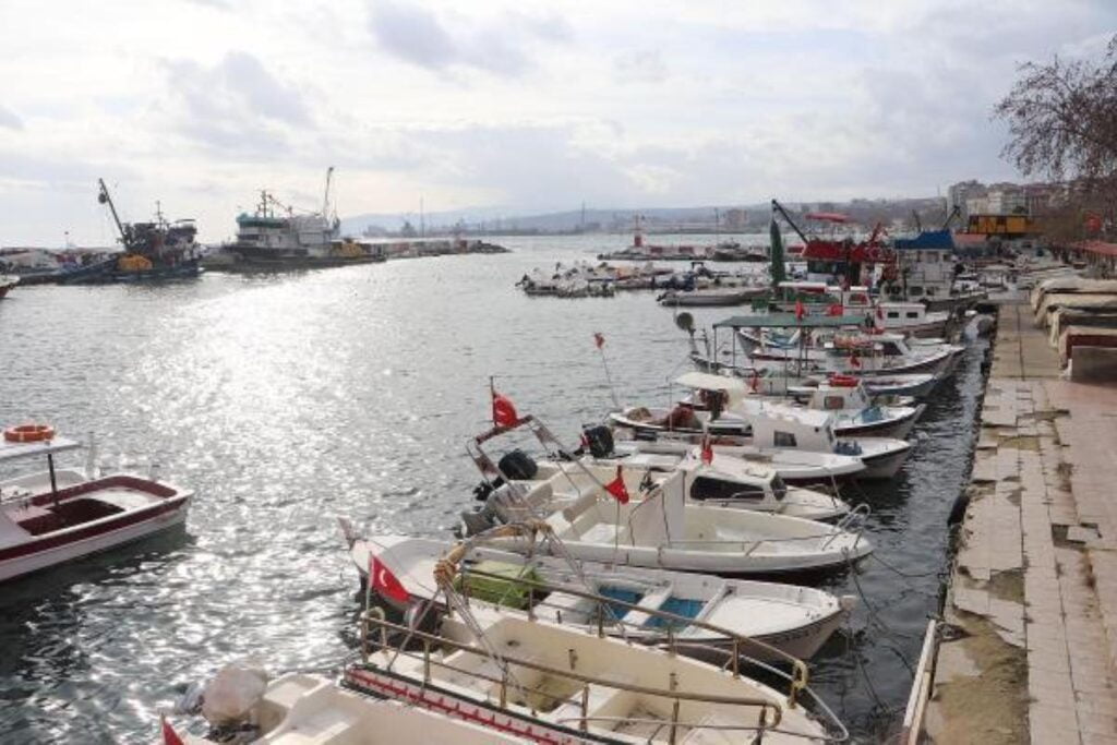 Tekirdağ’da deniz ulaşımına ‘lodos’ engeli