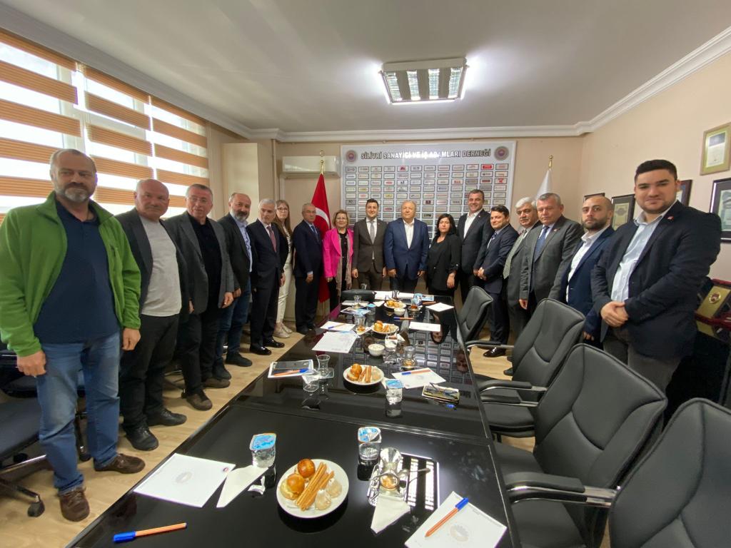 CHP Milletvekili adayları SİAD’ı ziyaret etti.