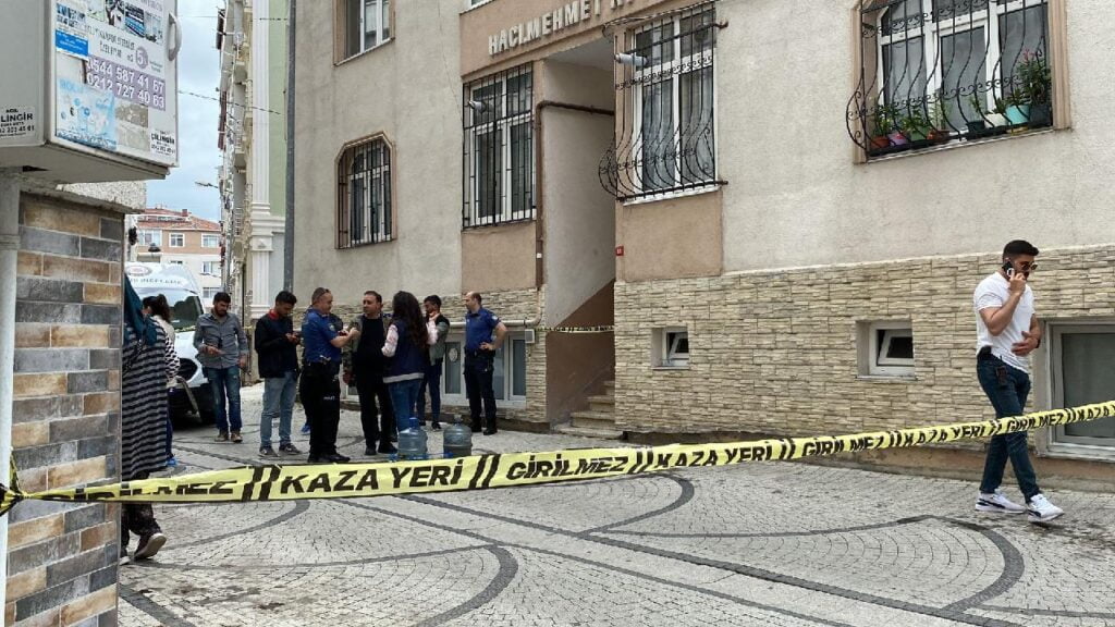 Silivri’de annesi, ablası ve komşusunu öldürdü